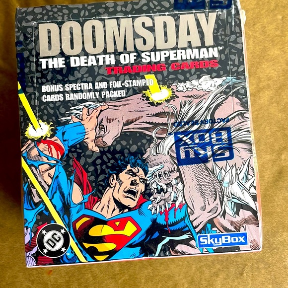 Unopened box of doomsday superman, 1993 collector cards - Picture 1 of 3